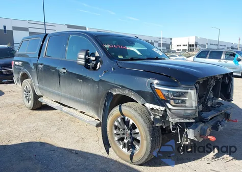 2021 Nissan Titan Pro-4X 4X4 z USA, uszkodzony, nr VIN 1N6AA1ED0MN516254